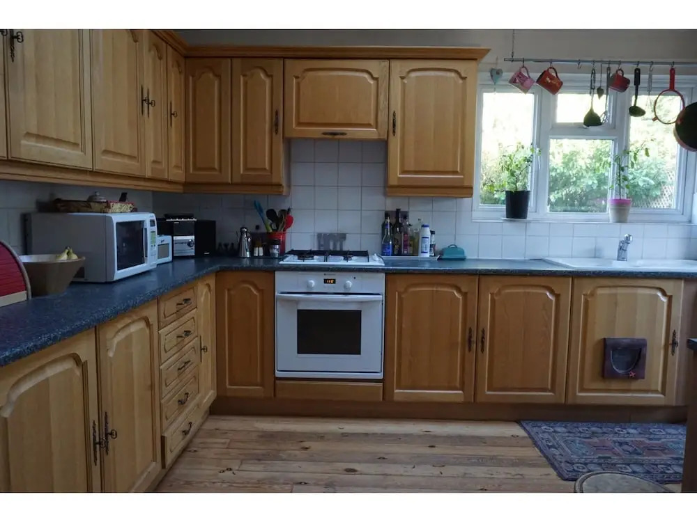 Comfortable Family Home in Oxford With Parking