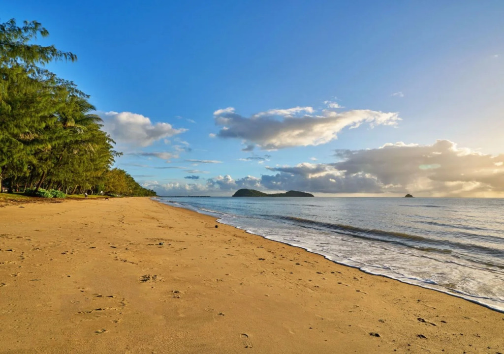Pullman Palm Cove Sea Temple Resort & Spa