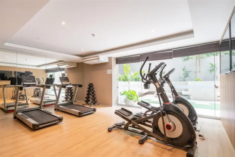 Modern 1Br New Flat w Terrace Pool Gym