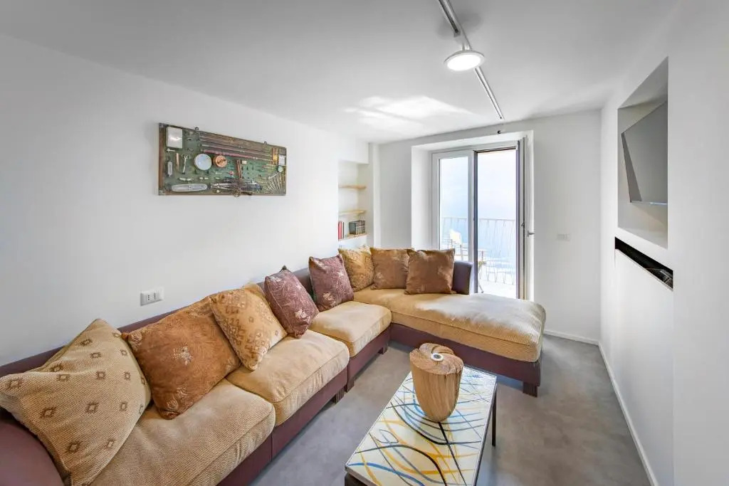 La Casa del Pescatore - by MyHomeInComo
