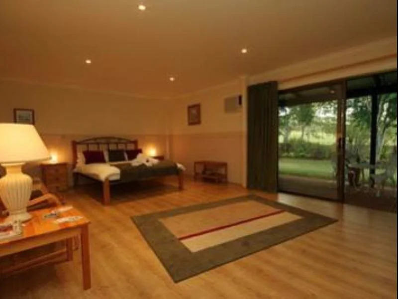 Lagoon Pocket Bed & Breakfast