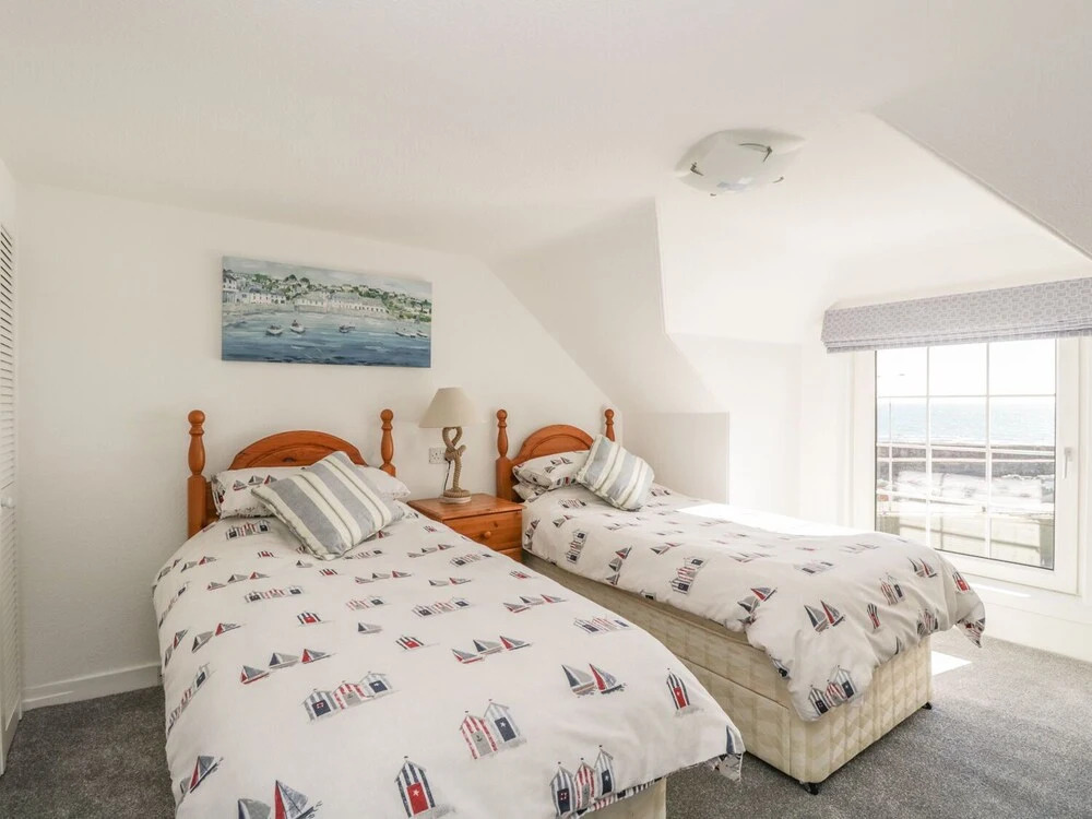 Maimies Harbourview