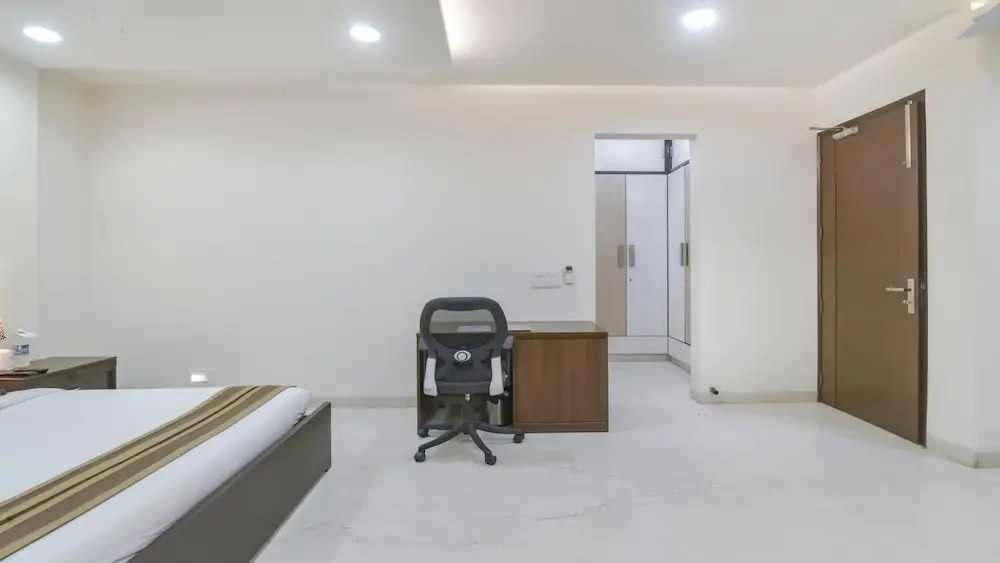 Royal Residence Cyber City