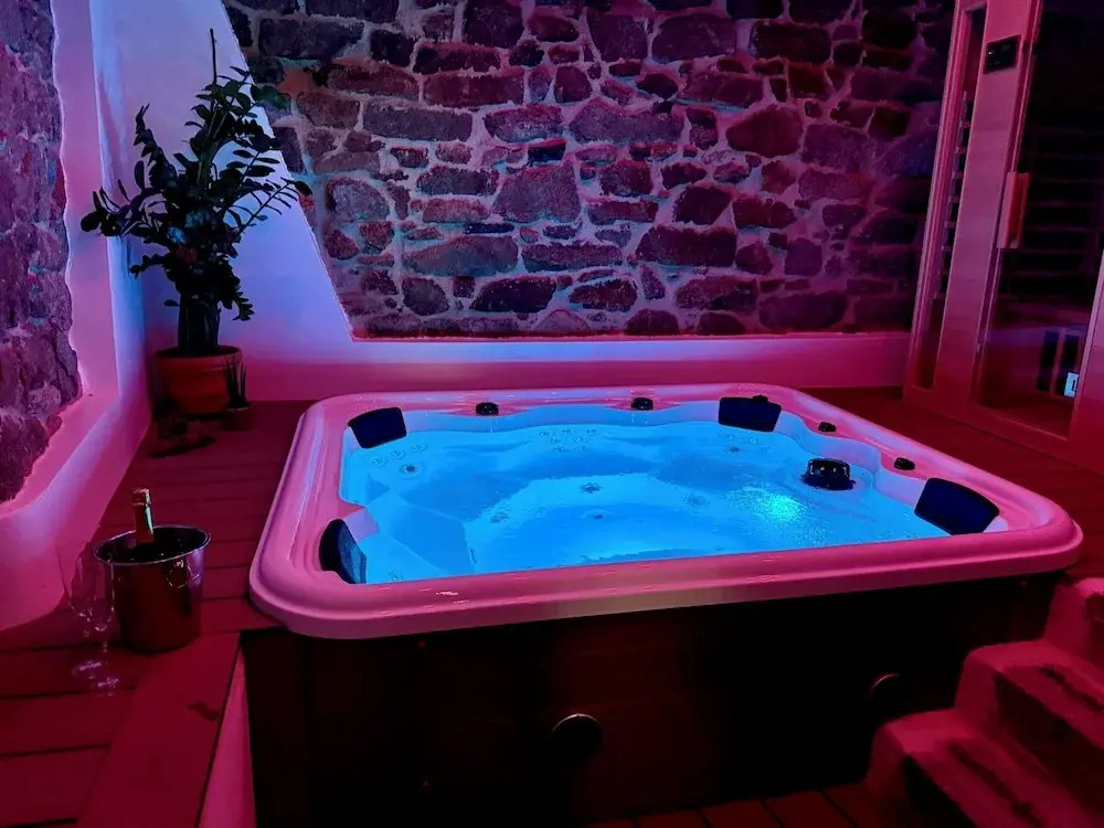 Exoria Luxury Rooms & SPA