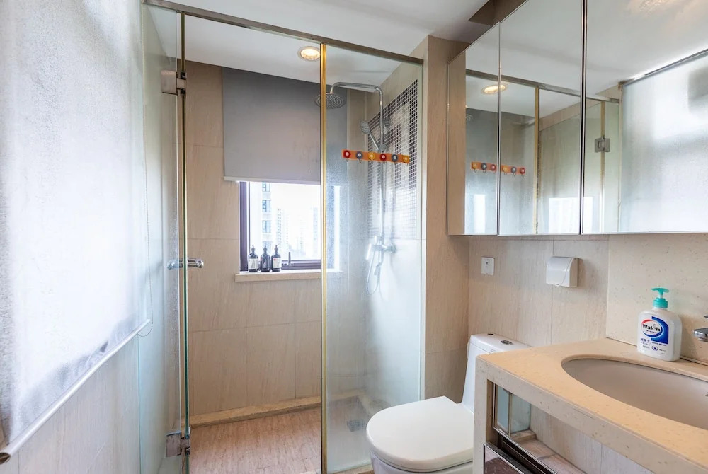 Locals Boutique Apartment  Huafa  No.10