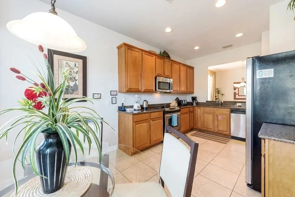 Luxury Retreat Windsor Hills 5 Br Home by RedAwning