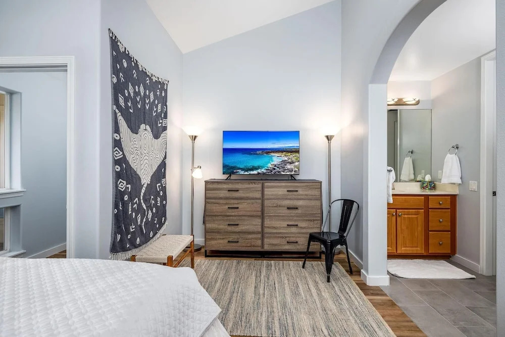 Alii Cove#s1 Beautiful 2 Level Unit With AC
