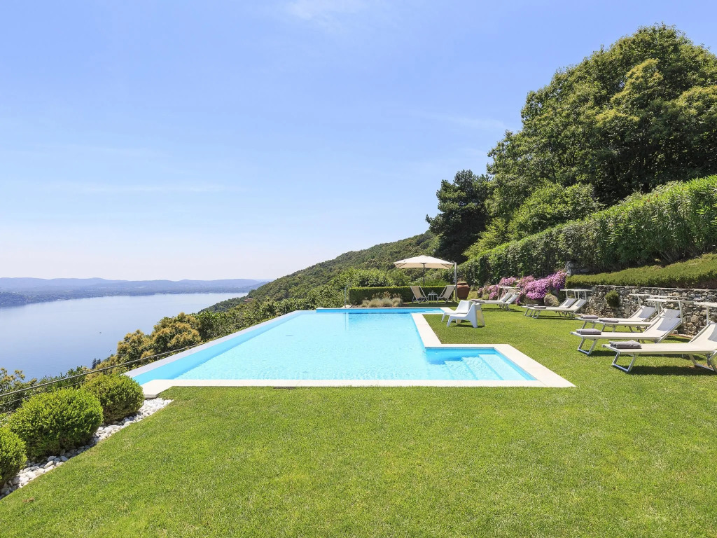 Villa Falcone 5 CAMERE 10 PAX