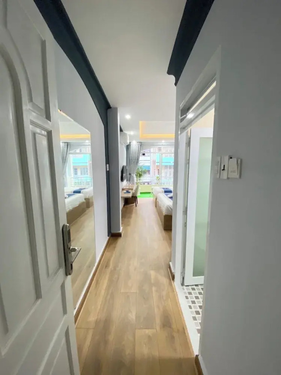 Home Away Do Quang Dau