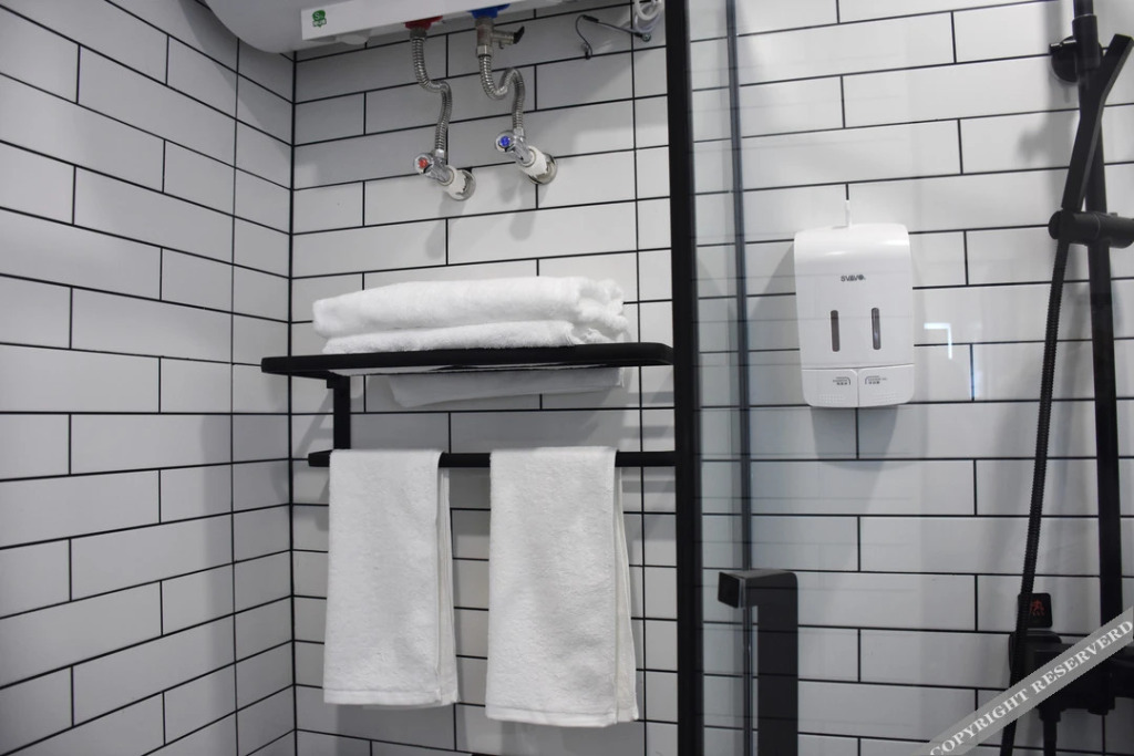 SpaceBox Hotel