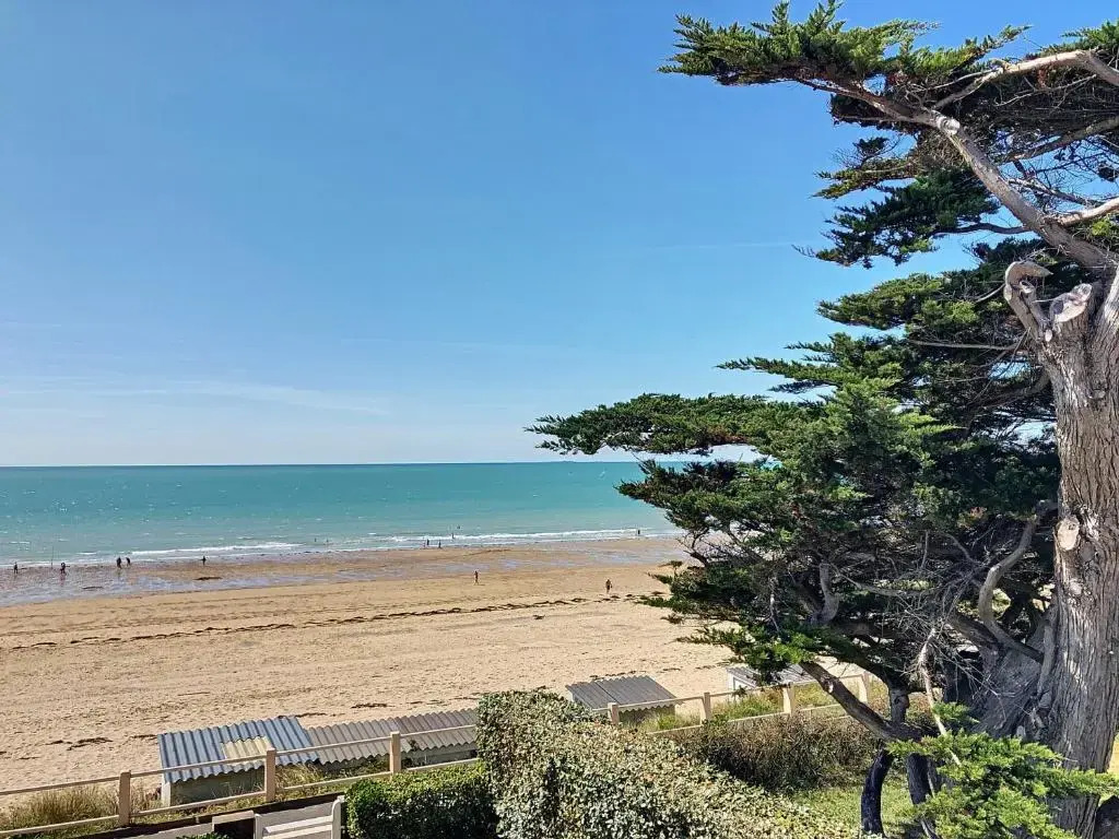 Appartement Jullouville, 2 pièces, 2 personnes - FR-1-361-154