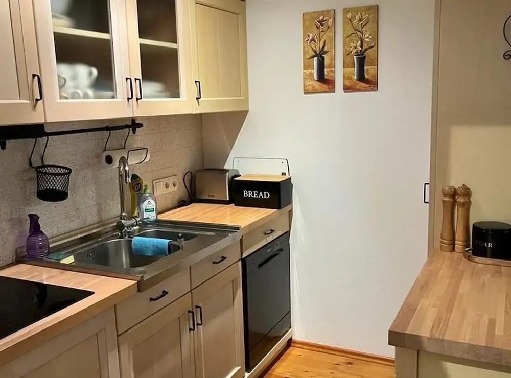 Rossiniweg Warm and Lovely Apartment With Terrace