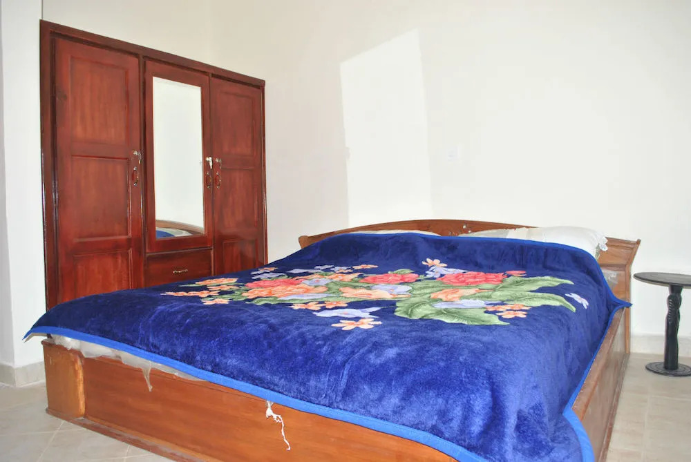 Adinkra Plaza Hotel