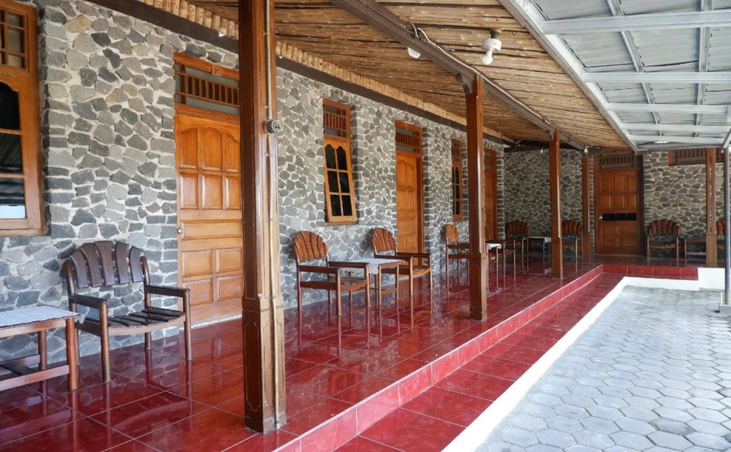 OYO 860 Rajasa Hotel