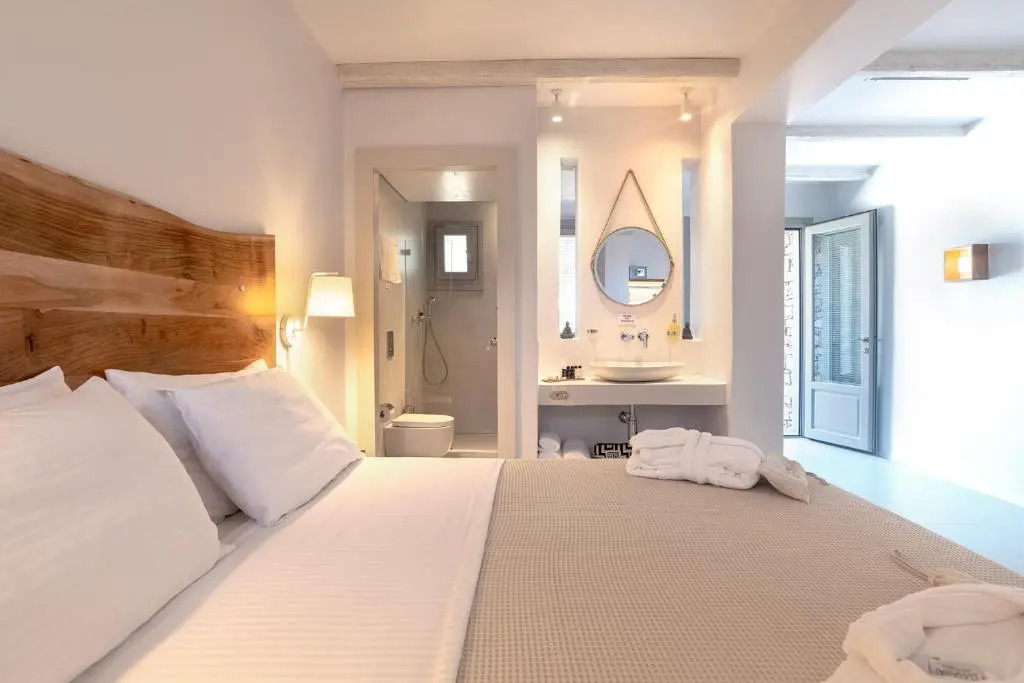 Paros Comfy Suites
