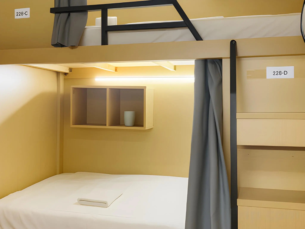 Champion Hotel