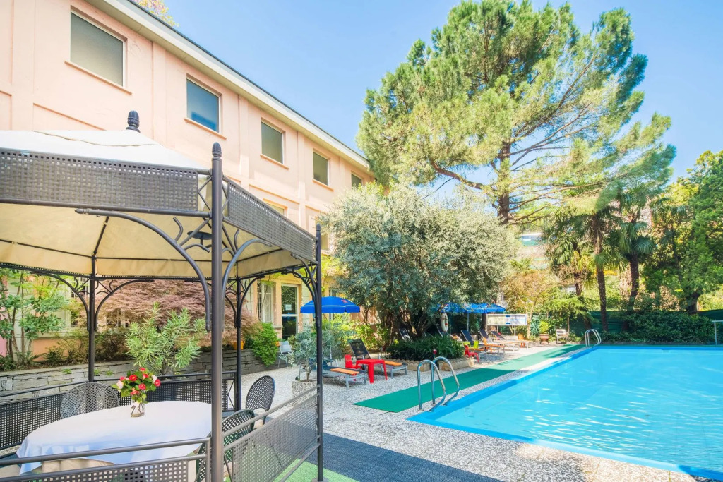 Best Western Hotel Bellevue au Lac
