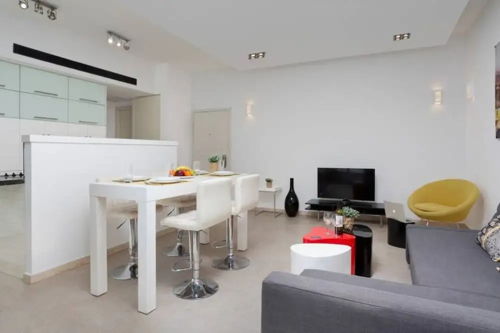 Duplex 2BR in Ben Yehuda by Holiday-rentals