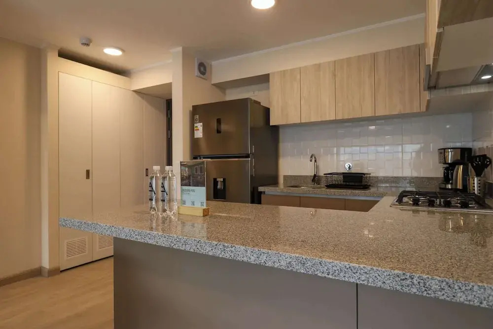w Ravishing 2BR w Balcony in Miraflores