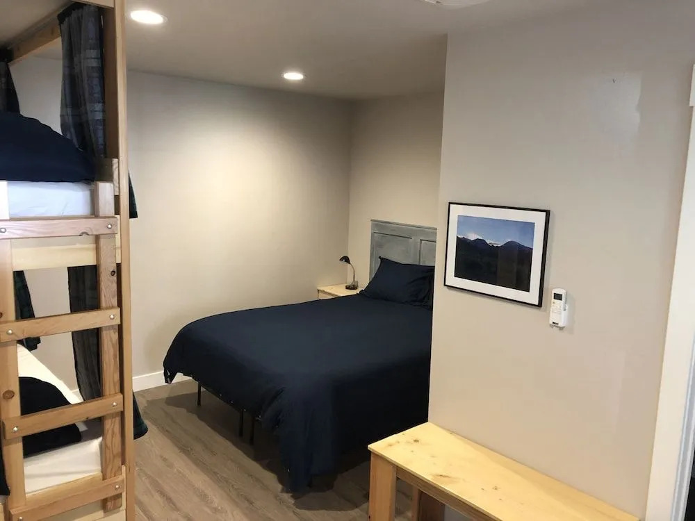 Eastside Guesthouse and Bivy