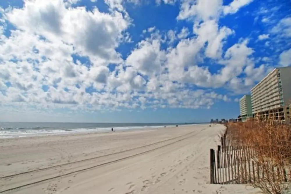 Hyperion Towers by Elliott Beach Rentals