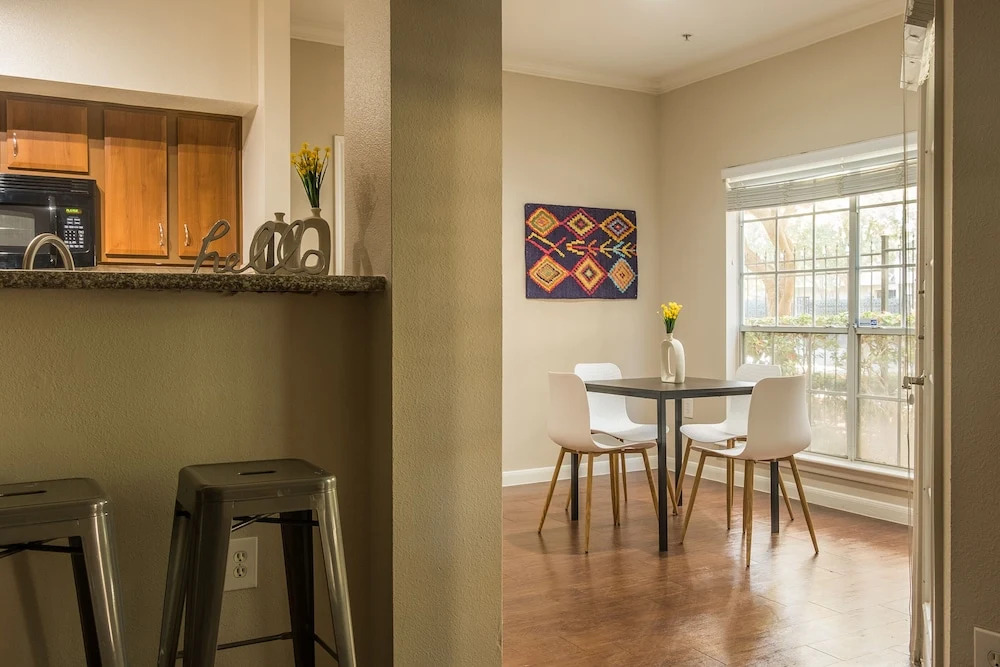 Midtown Apartments by Frontdesk
