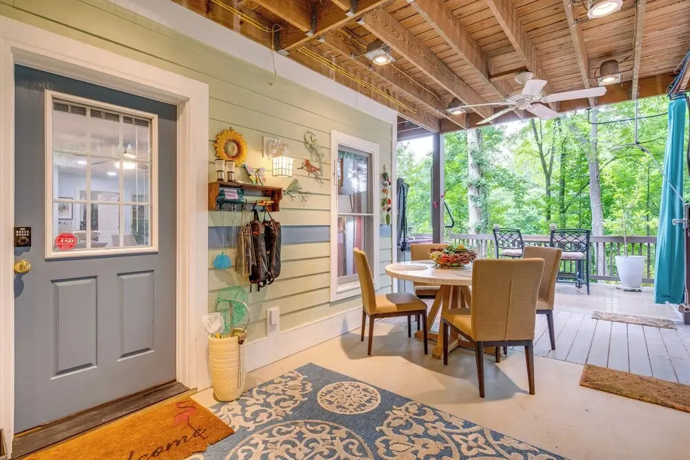 Creekside Hendersonville Haven: Hot Tub & Fire Pit