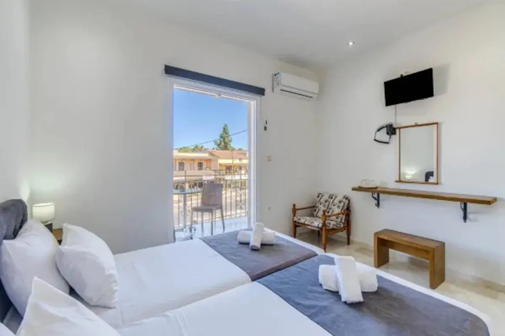 Angela Hotel & Apartments
