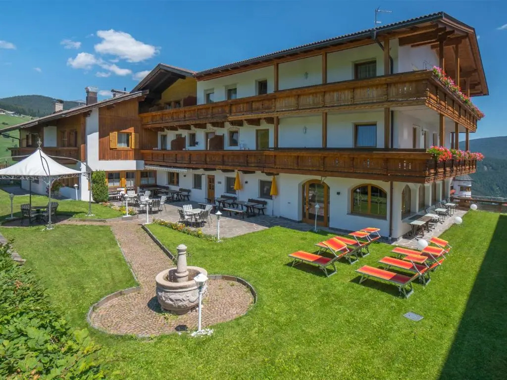 Hotel Purvita - Ski In Ski Out - Infinity Pool
