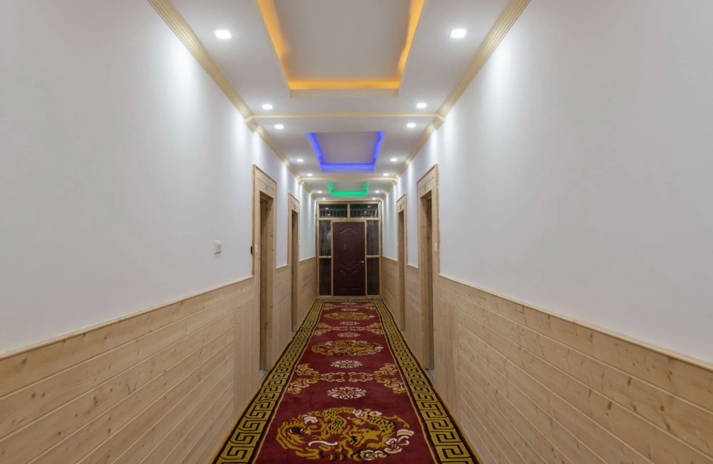 Dee Grand Marq Hotel