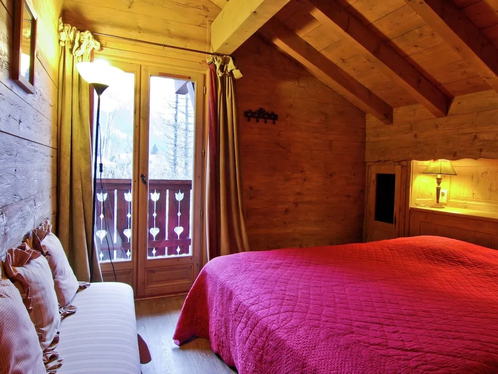 Nice Wooden Chalet With a Cozy Atmosphere Where you Feel Like at Home