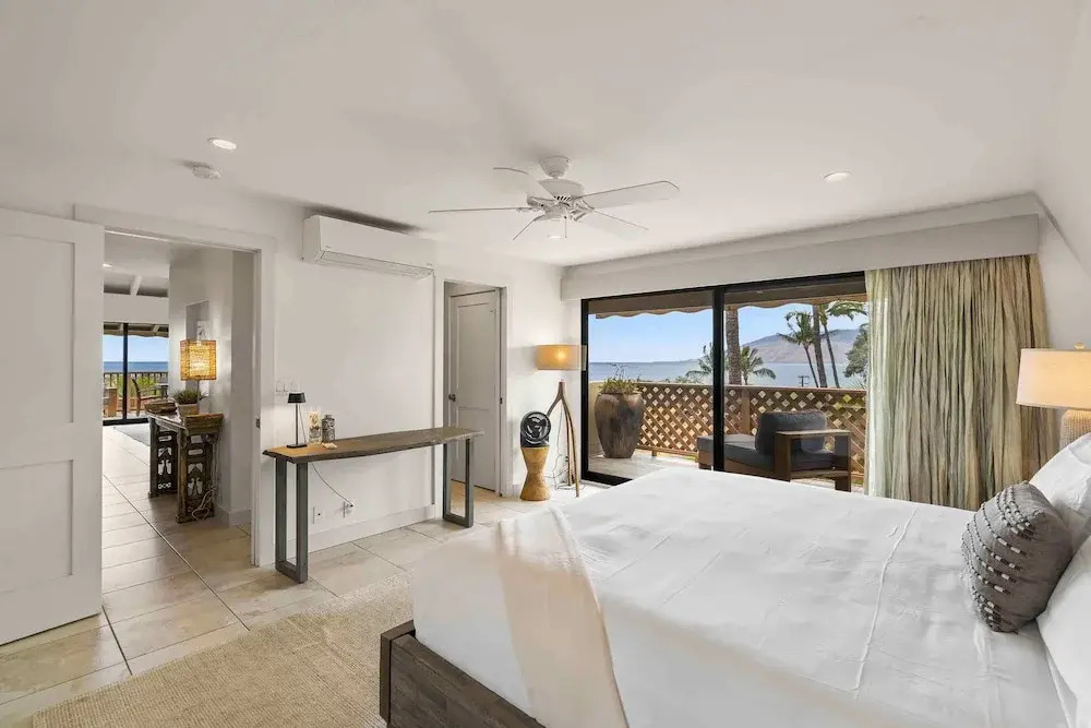 Maui Kamaole A-206 - Prime Location, Stunning Renovation, Large Lanai, Split AC!