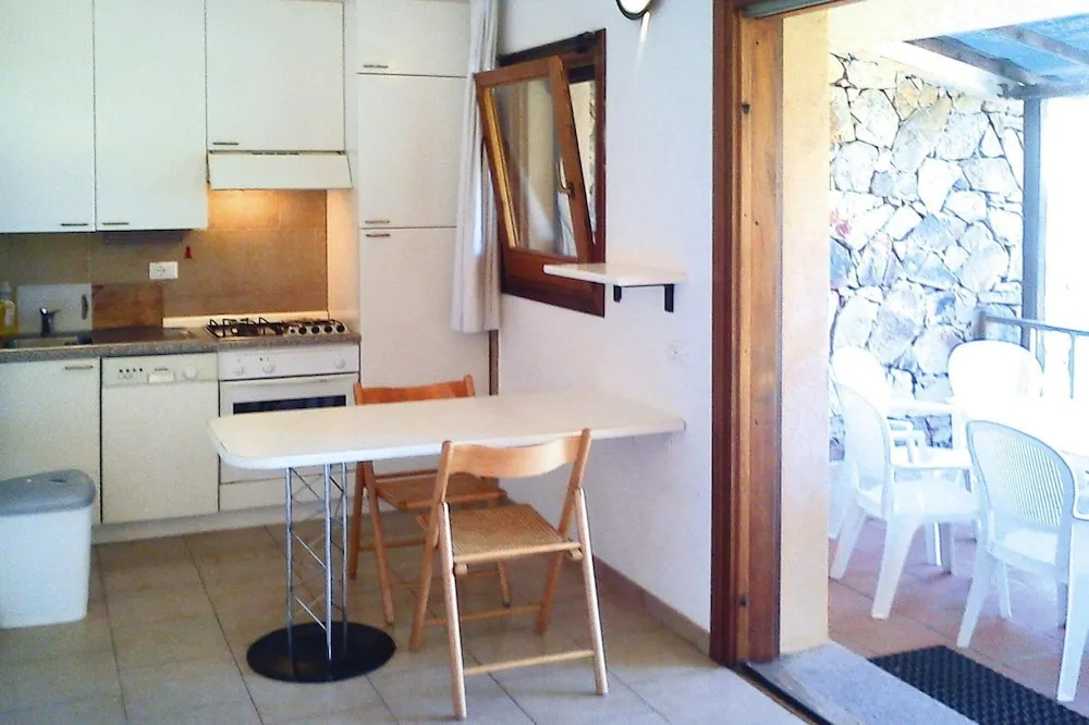 Apartment in Palau Near Surfing Paradise