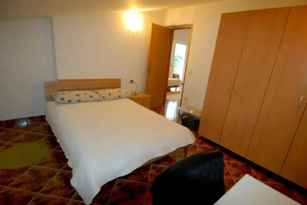 Guesthouse Konti