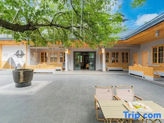 Mount Emei Jiuyue Homestay (Emeishan Scenic Area Zero Kilometer Branch)