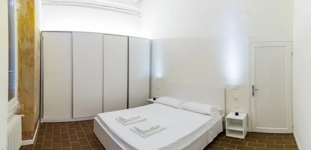 EE Florence Luxury Apartments