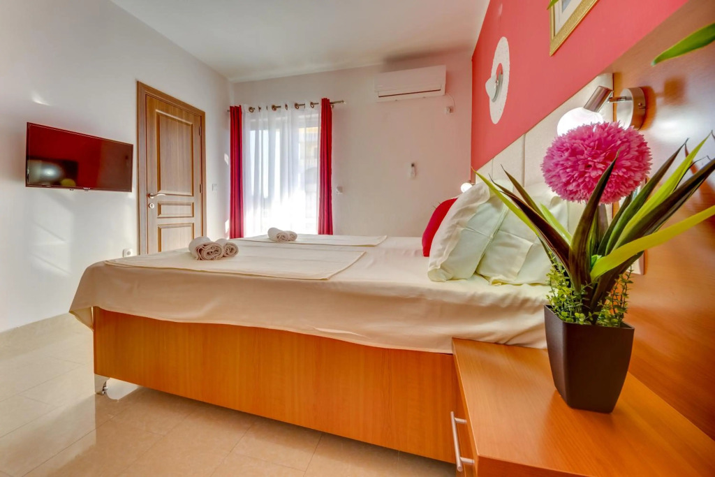Aparthotel Villa Primafila