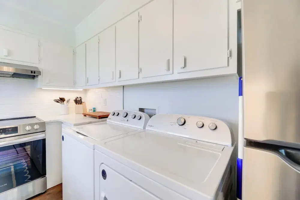 Waterfront Vacation Rental Home on Newport River!