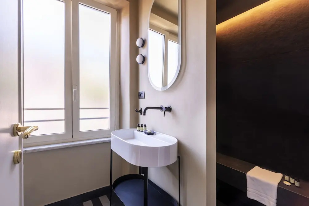 Condotti Boutique Hotel
