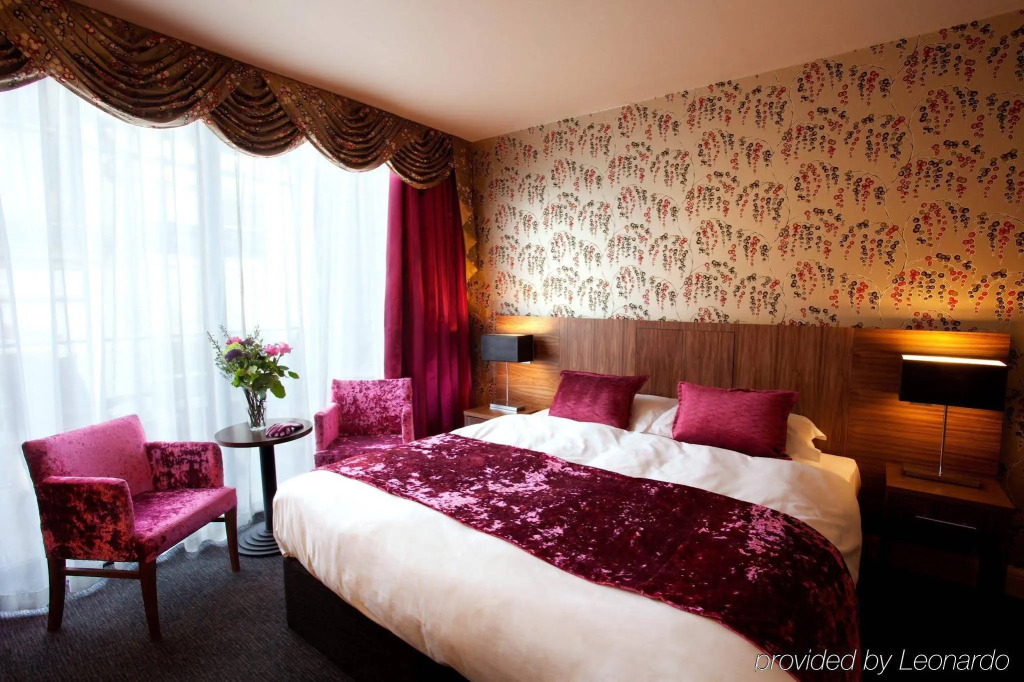 Heywood House Hotel