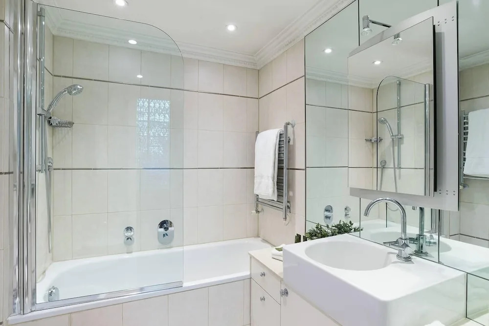 Beautiful Traditional 2BR in Central London