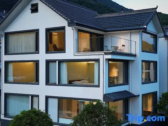 mumu house