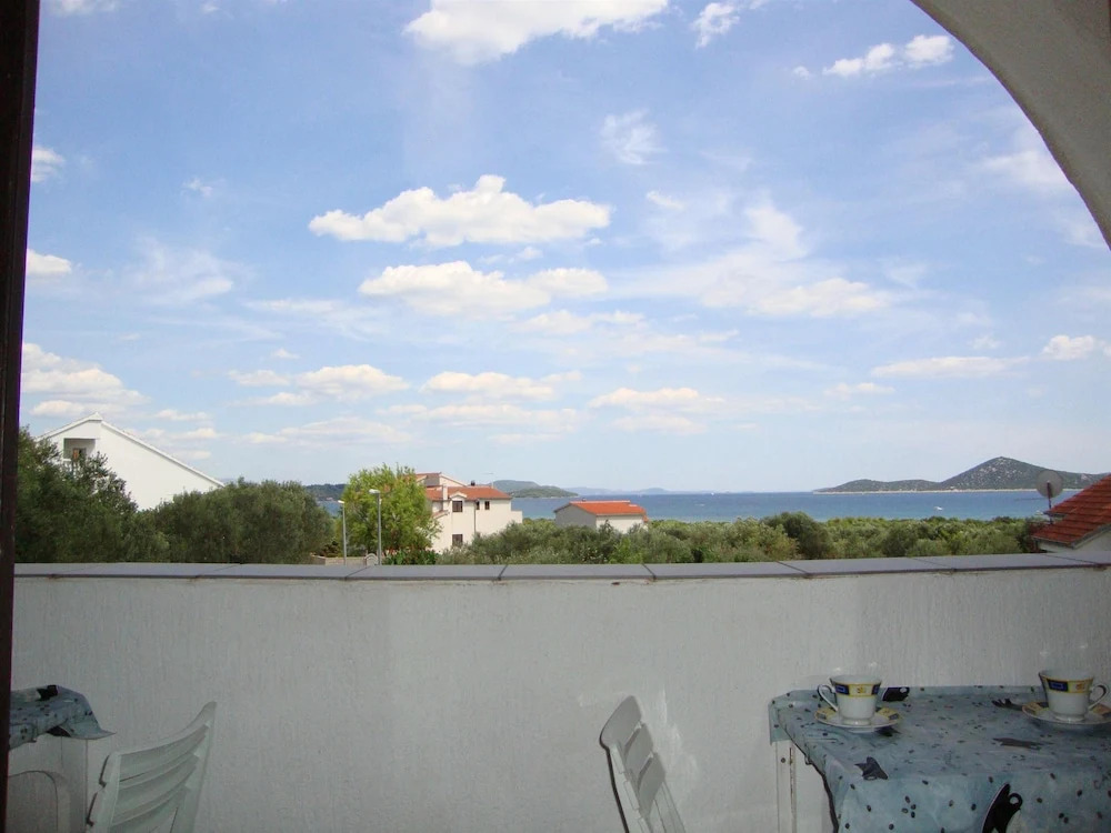 Apartments Antonela with sea view