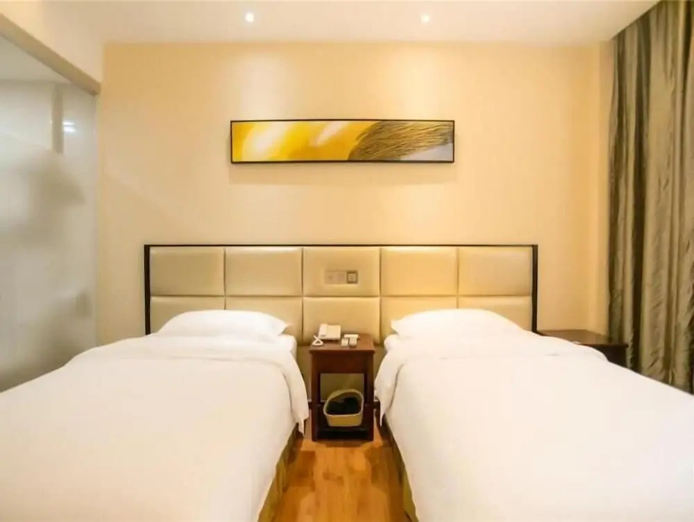 GreenTree Inn Guangzhou Panyu Bus Station Business Hotel