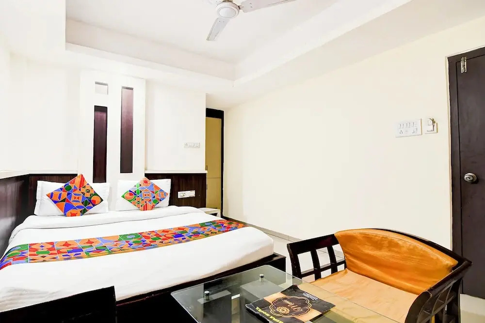 Fabhotel Park Street Inn