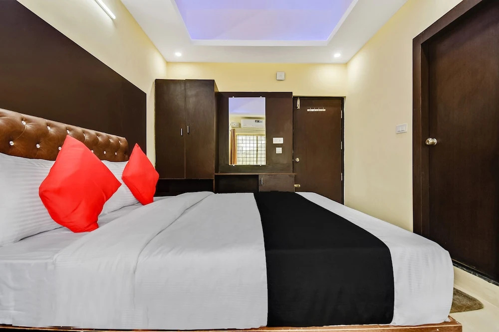 Capital O 49358 Blue Meridian Inn