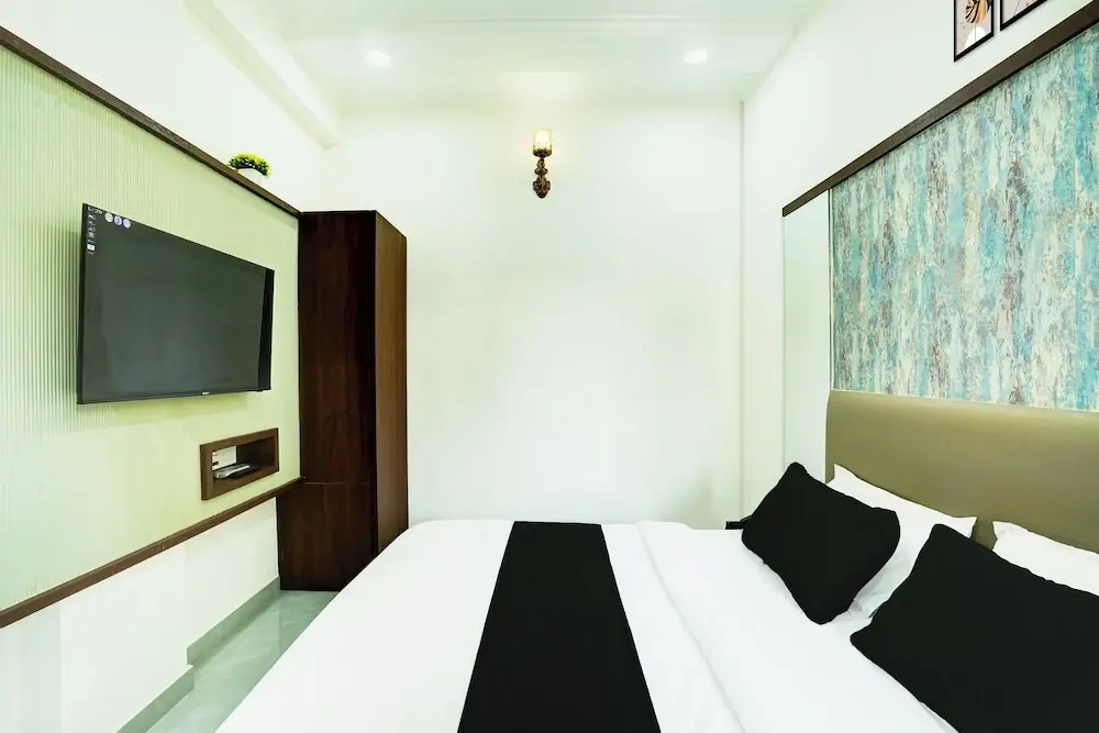 FabHotel Jai Palace Comfortable Stay