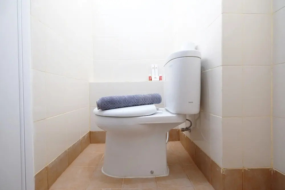 Affordable Studio with Sofa Bed at Bassura City Apartment