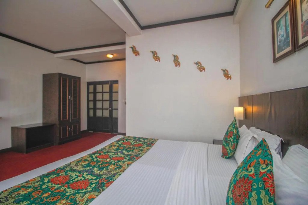 Jagjeet Hotel Pradhan