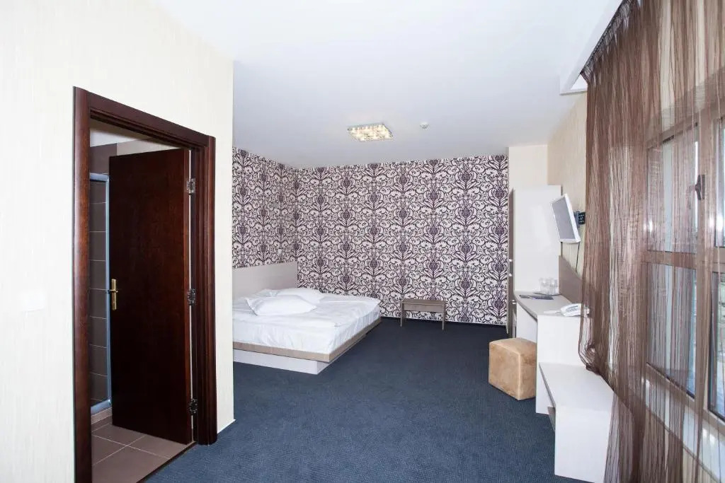 Albert Hotel